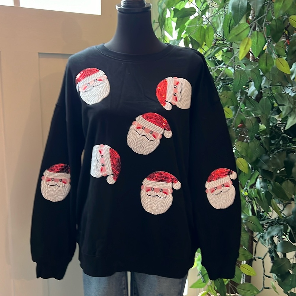 Adorable Christmas sequined sweatshirt!